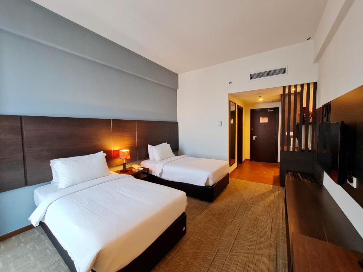 Swan Garden Hotel Malacca Eksteriør bilde