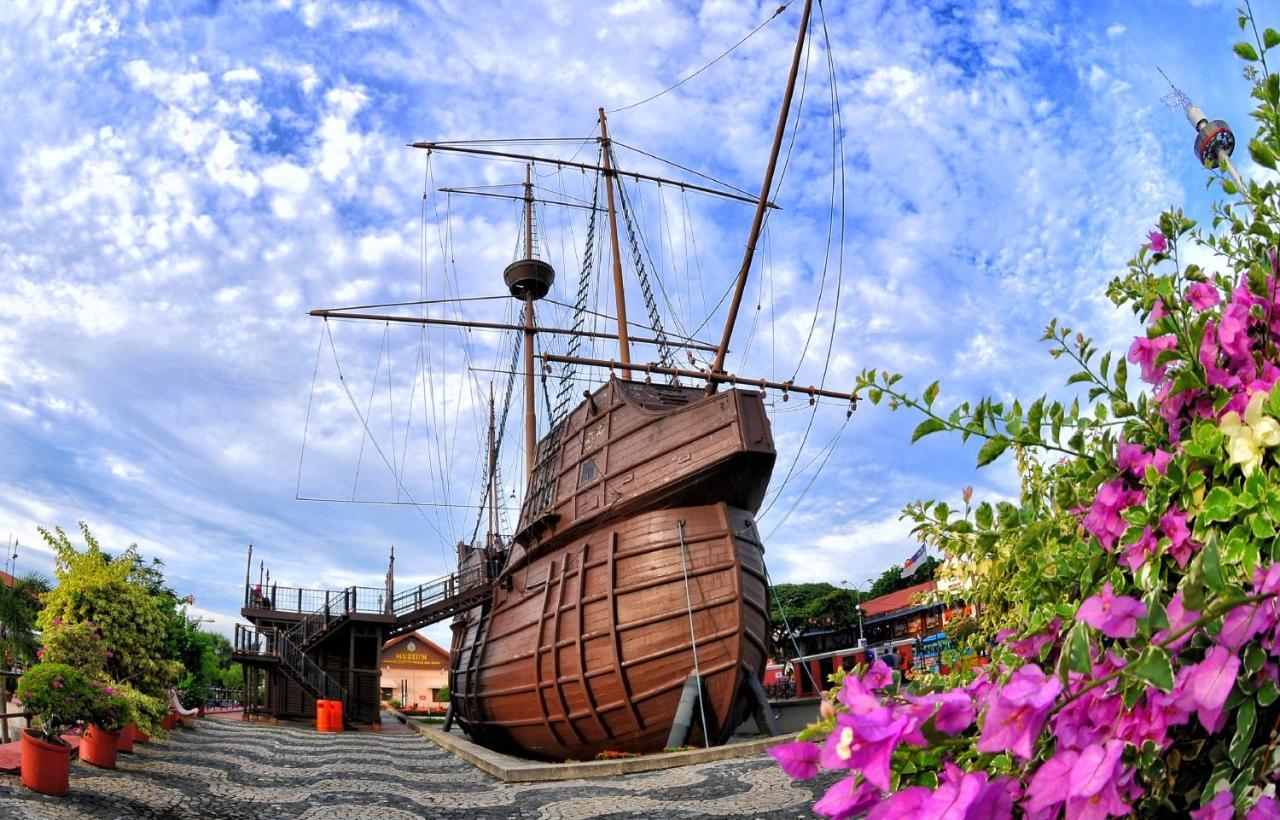 Swan Garden Hotel Malacca Eksteriør bilde
