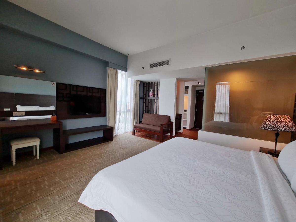 Swan Garden Hotel Malacca Eksteriør bilde