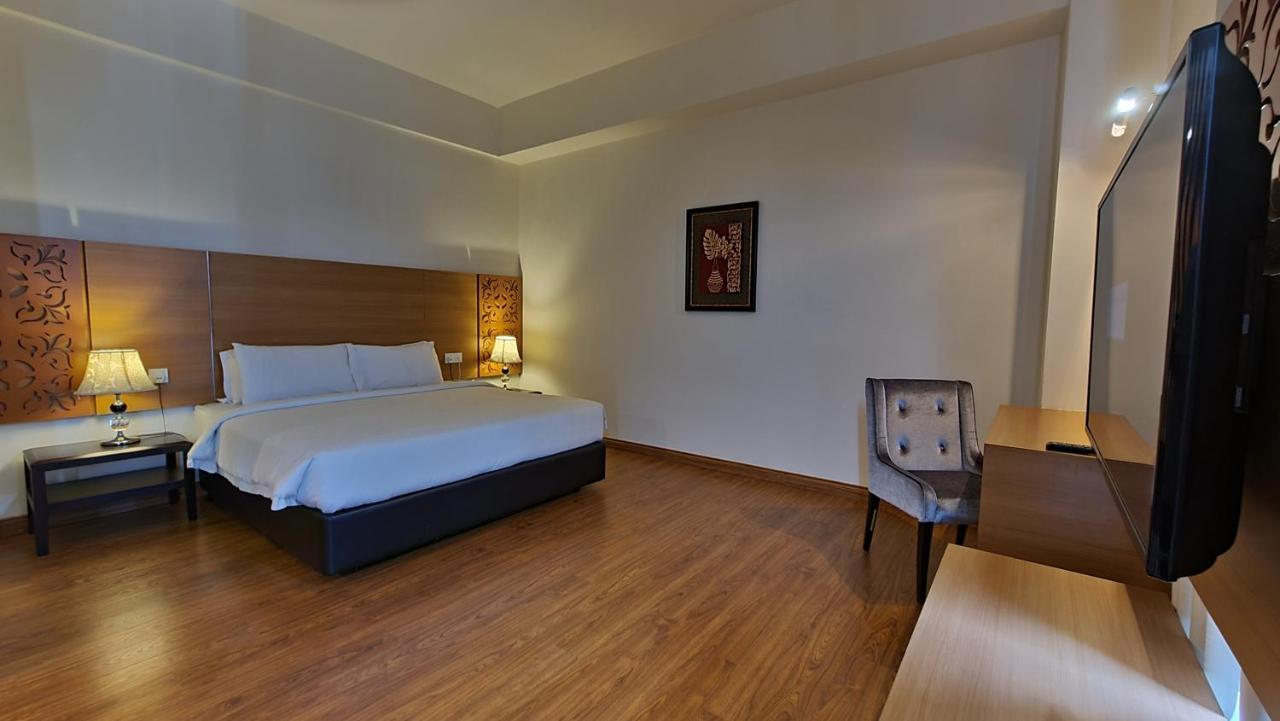 Swan Garden Hotel Malacca Eksteriør bilde