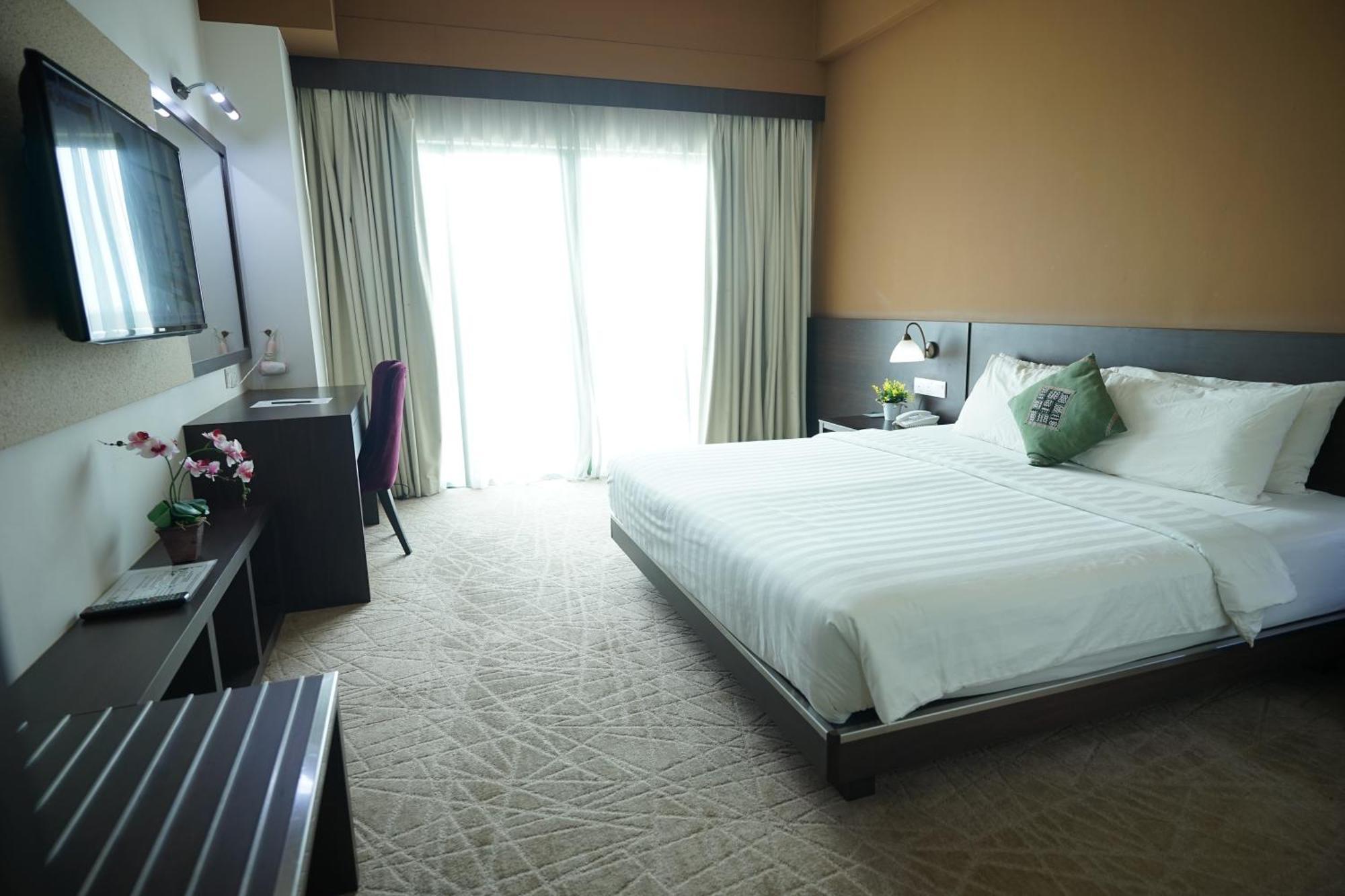 Swan Garden Hotel Malacca Eksteriør bilde